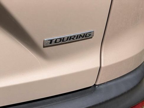 Used 2018 Honda CR-V Touring image 16