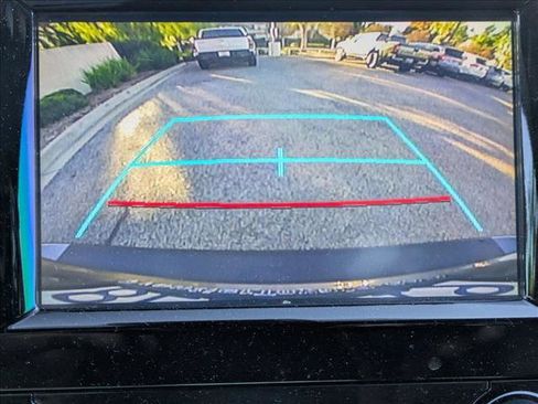 Used 2019 Toyota Camry SE image 13