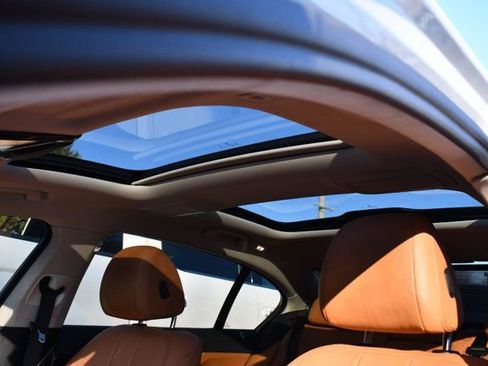 Used 2018 BMW 740i xDrive image 44