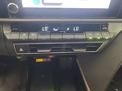 Used 2026 Toyota Camry LE FWD image 35