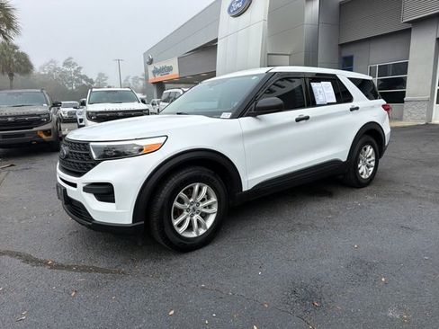 Used 2021 Ford Explorer 2WD image 3