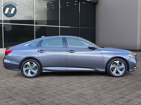 Used 2018 Honda Accord EX image 15