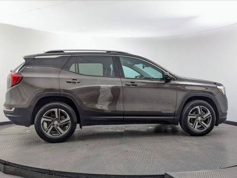 Used 2020 GMC Terrain SLT w/ Preferred Package AWD/4WD image 9