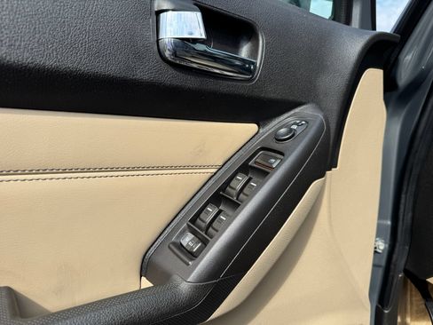 Used 2009 HUMMER H3 Luxury AWD/4WD image 44