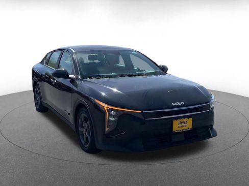 Used 2025 Kia K4 FWD image 3