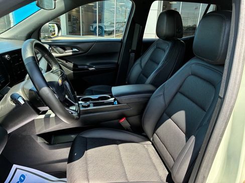 Used 2026 Chevrolet Equinox LT w/ Convenience Package II AWD/4WD image 10
