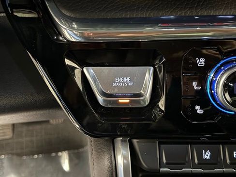 Used 2024 GMC Sierra 3500 Denali w/ Denali Reserve Package image 18