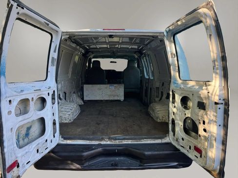 Used 2014 Ford E-350 and Econoline 350 Super Duty RWD image 4