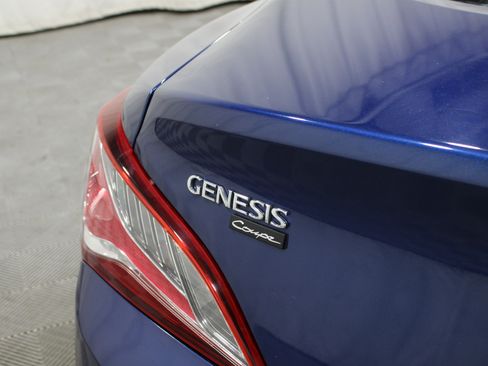 Used 2015 Hyundai Genesis 3.8 image 24