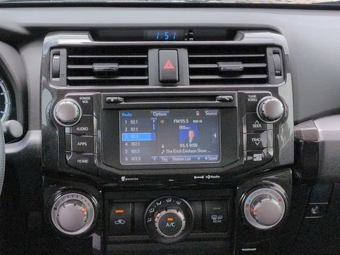 Used 2019 Toyota 4Runner TRD Off-Road Premium AWD/4WD image 21