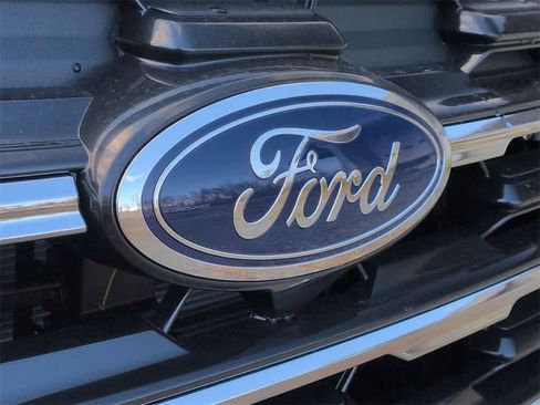 New 2026 Ford Explorer Active image 12