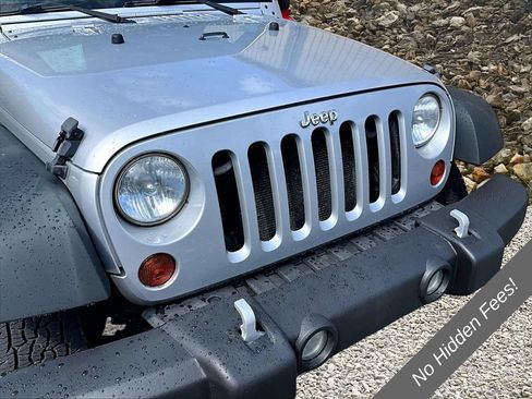 Used 2009 Jeep Wrangler X AWD/4WD image 23