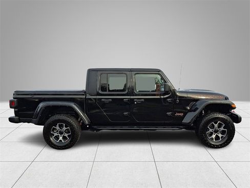 Used 2022 Jeep Gladiator Mojave w/ Cold Weather Group image 8
