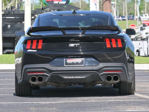 Used 2024 Ford Mustang GT RWD image 31