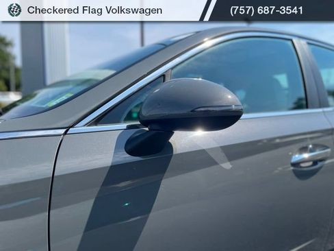 Used 2023 Hyundai Sonata SEL w/ Convenience Package FWD image 2