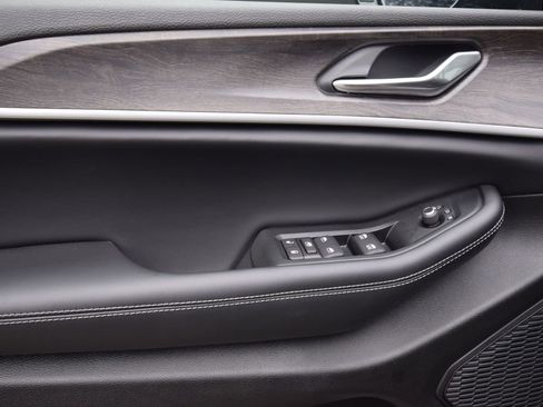 New 2026 Jeep Grand Cherokee 4WD image 28