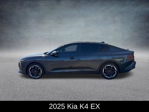 Used 2025 Kia K4 EX FWD image 2