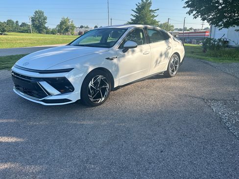 Certified 2026 Hyundai Sonata SEL FWD image 3