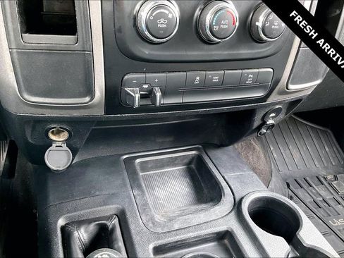 Used 2016 RAM 2500 Tradesman w/ Chrome Appearance Group image 16