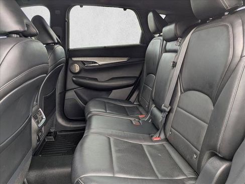 Used 2019 INFINITI QX50 Essential w/ Sensory Package image 21