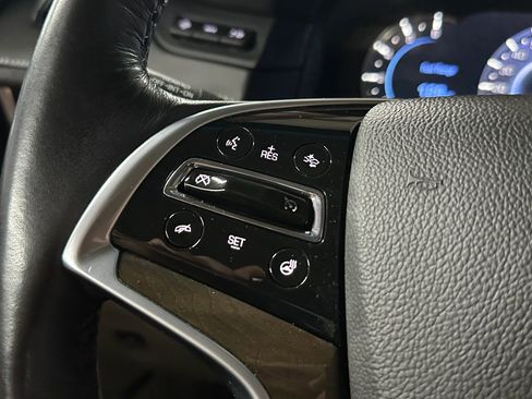 Used 2019 Cadillac Escalade Premium Luxury image 32