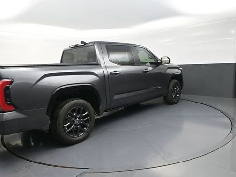 Used 2024 Toyota Tundra Platinum AWD/4WD image 18