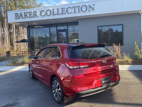 Used 2018 Hyundai Elantra GT w/ Style Package 02 image 10