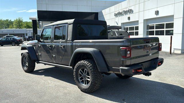 Used 2026 Jeep Gladiator Mojave w/ Safety Group AWD/4WD image 8