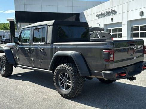Certified 2026 Jeep Gladiator Mojave w/ Safety Group AWD/4WD image 8