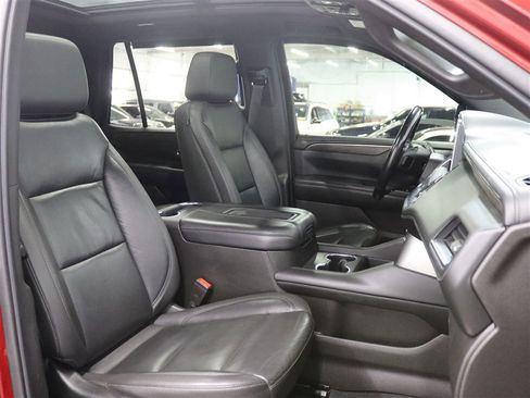 Used 2021 Chevrolet Tahoe LT AWD/4WD image 32