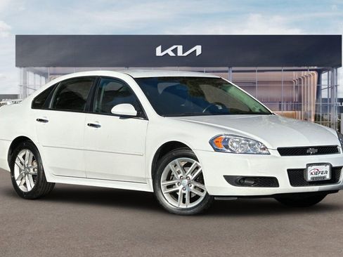 Used 2013 Chevrolet Impala LTZ image 2