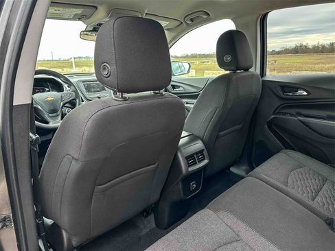 Used 2019 Chevrolet Equinox LT image 17