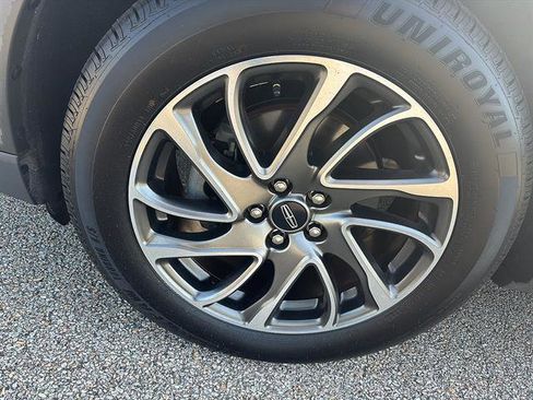 Used 2020 Lincoln Corsair AWD w/ Equipment Group 101A image 9