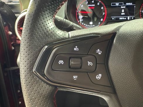 Used 2024 Chevrolet Trax RS w/ Driver Confidence Package FWD image 31