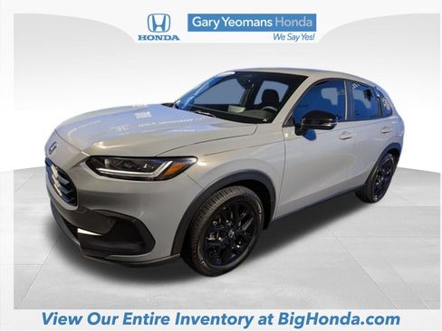 Used 2024 Honda HR-V Sport image 11