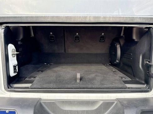 Used 2024 Jeep Wrangler Unlimited Rubicon 4xe w/ Technology Group image 28