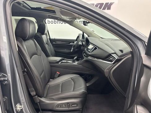 Used 2021 Buick Enclave Avenir w/ Avenir Technology Package AWD/4WD image 30