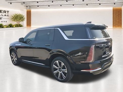 New 2026 Cadillac Escalade IQL Luxury w/ LPO, Floor Liner Package AWD/4WD image 10