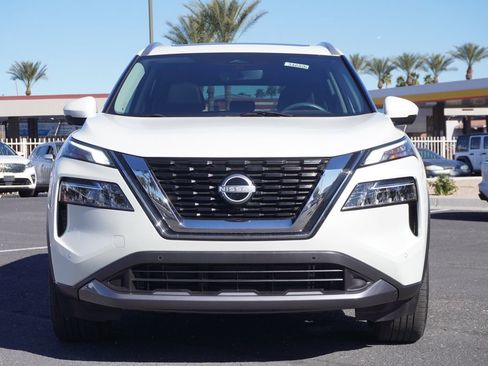 Used 2023 Nissan Rogue SL w/ SL Premium Package image 5