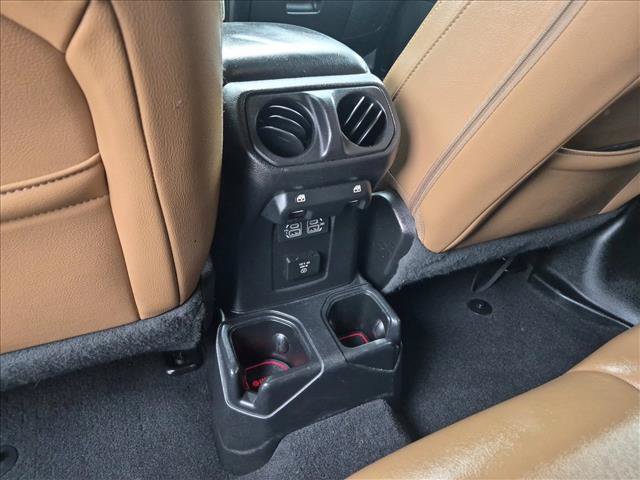 Used 2020 Jeep Gladiator Overland AWD/4WD image 15