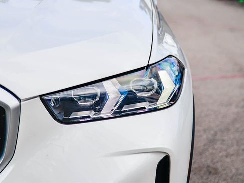 Used 2024 BMW X5 xDrive40i image 10