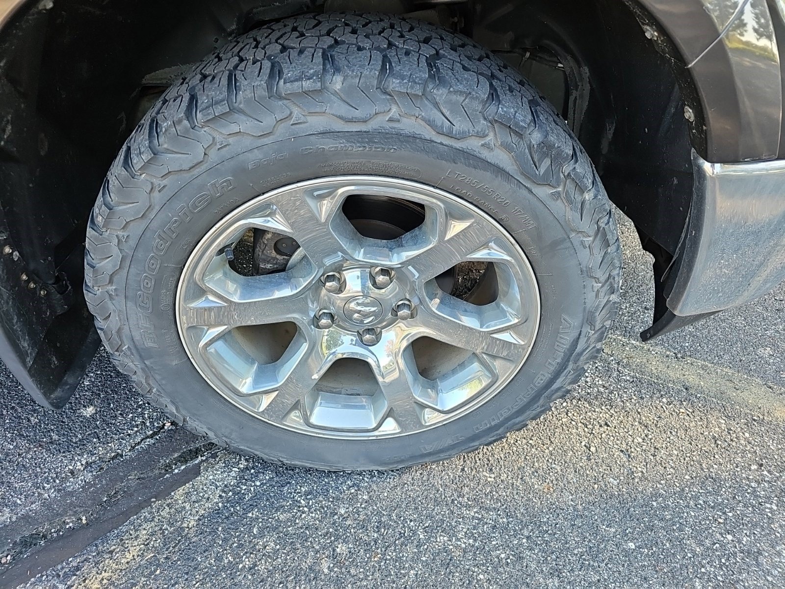 Used 2018 RAM 1500 Laramie w/ Convenience Group AWD/4WD image 10