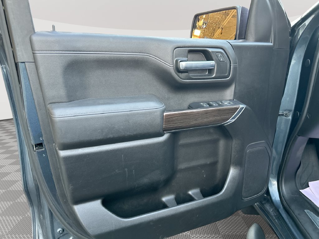 Used 2019 Chevrolet Silverado 1500 LT w/ All-Star Edition AWD/4WD image 24