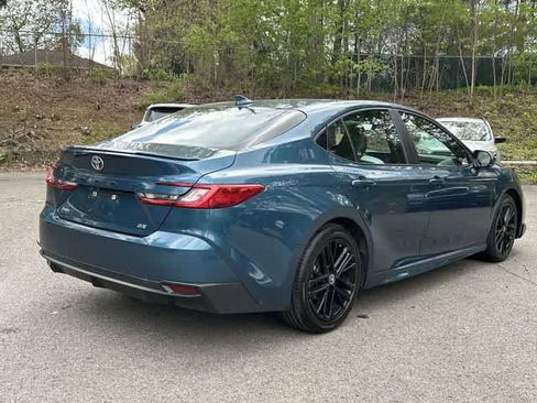 Used 2025 Toyota Camry SE FWD image 28