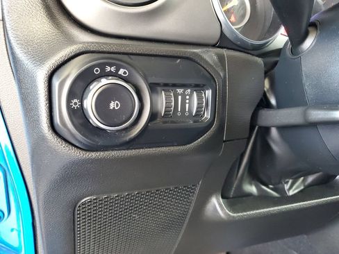 Used 2022 Jeep Wrangler Unlimited Sport AWD/4WD image 22