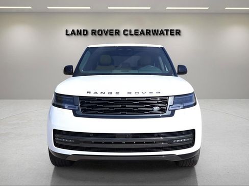 New 2026 Land Rover Range Rover Long Wheelbase SE image 8