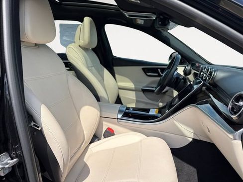 Used 2024 Mercedes-Benz C 300 4MATIC Sedan image 15