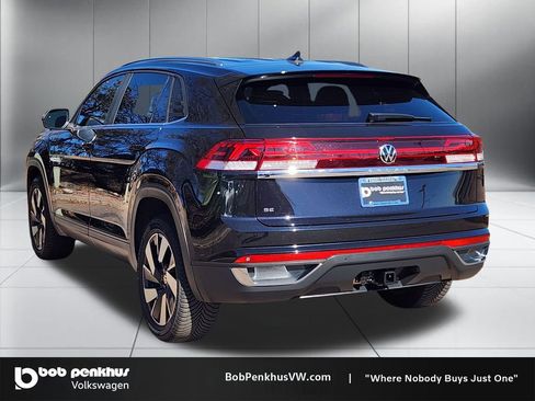 Used 2024 Volkswagen Atlas Cross Sport SE image 26