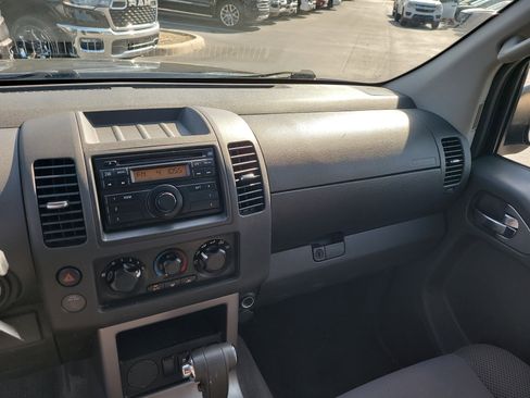 Used 2012 Nissan Pathfinder S image 20