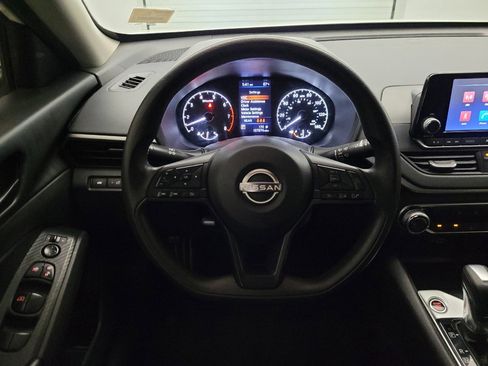 Used 2023 Nissan Altima 2.5 S FWD image 22